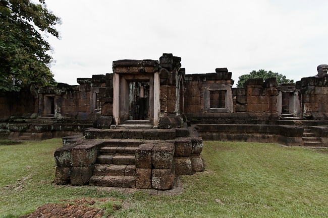 Prasat Sa Kamphaeng Yai-007